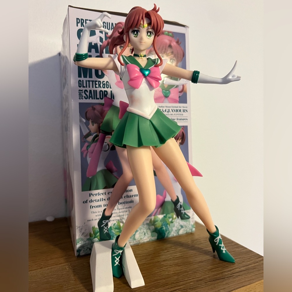 Sailor Jupiter figurine